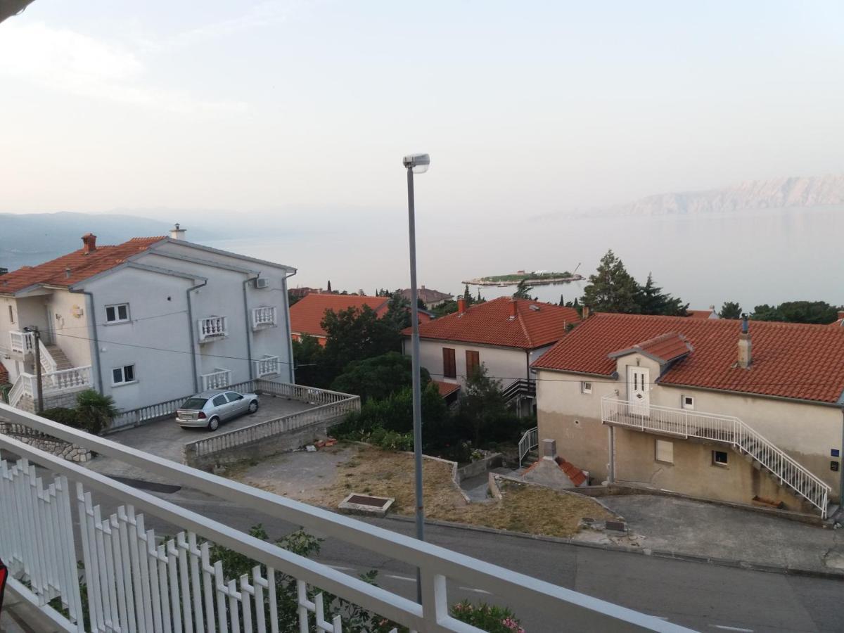 Nina Seaview Apartment Novi Vinodolski Exterior photo