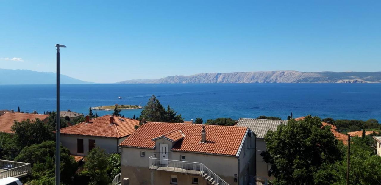 Nina Seaview Apartment Novi Vinodolski Exterior photo